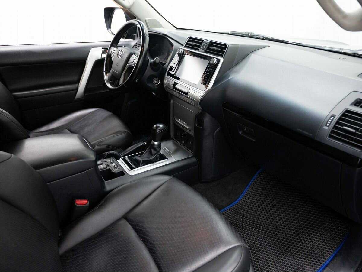 Toyota Land Cruiser Prado, 2018 Фото №10