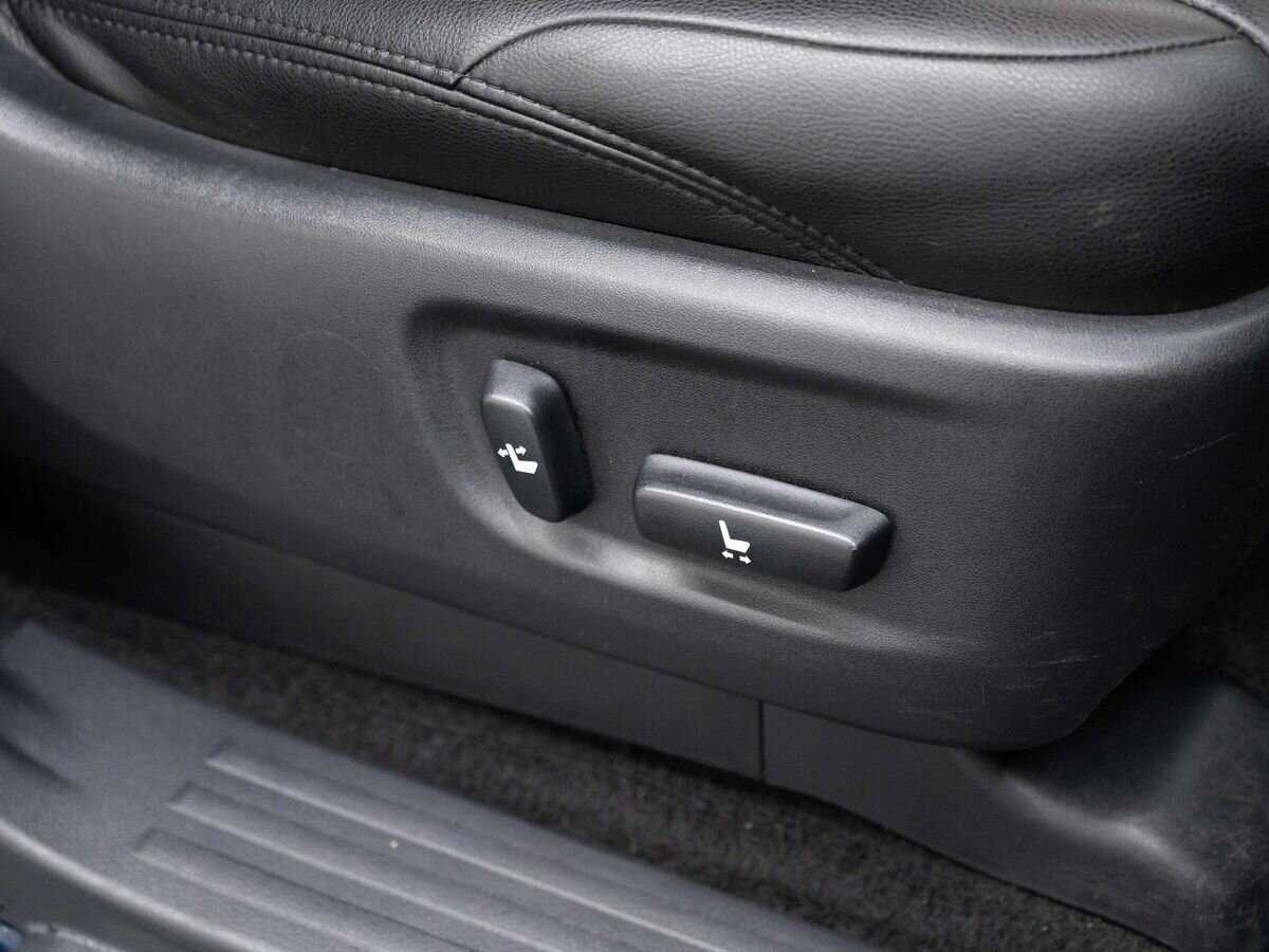 Toyota Land Cruiser Prado, 2018 Фото №12