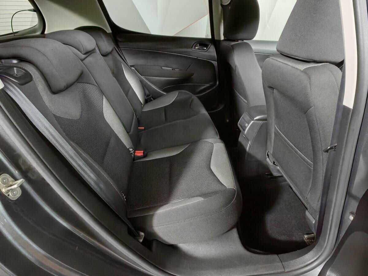 Peugeot 308, 2011 Фото №12