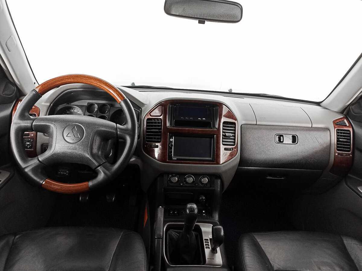 Mitsubishi Pajero, 2005 - 237 175 км. | Фото №8