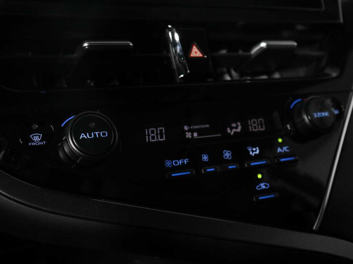 Toyota Camry, 2023 Фото №21