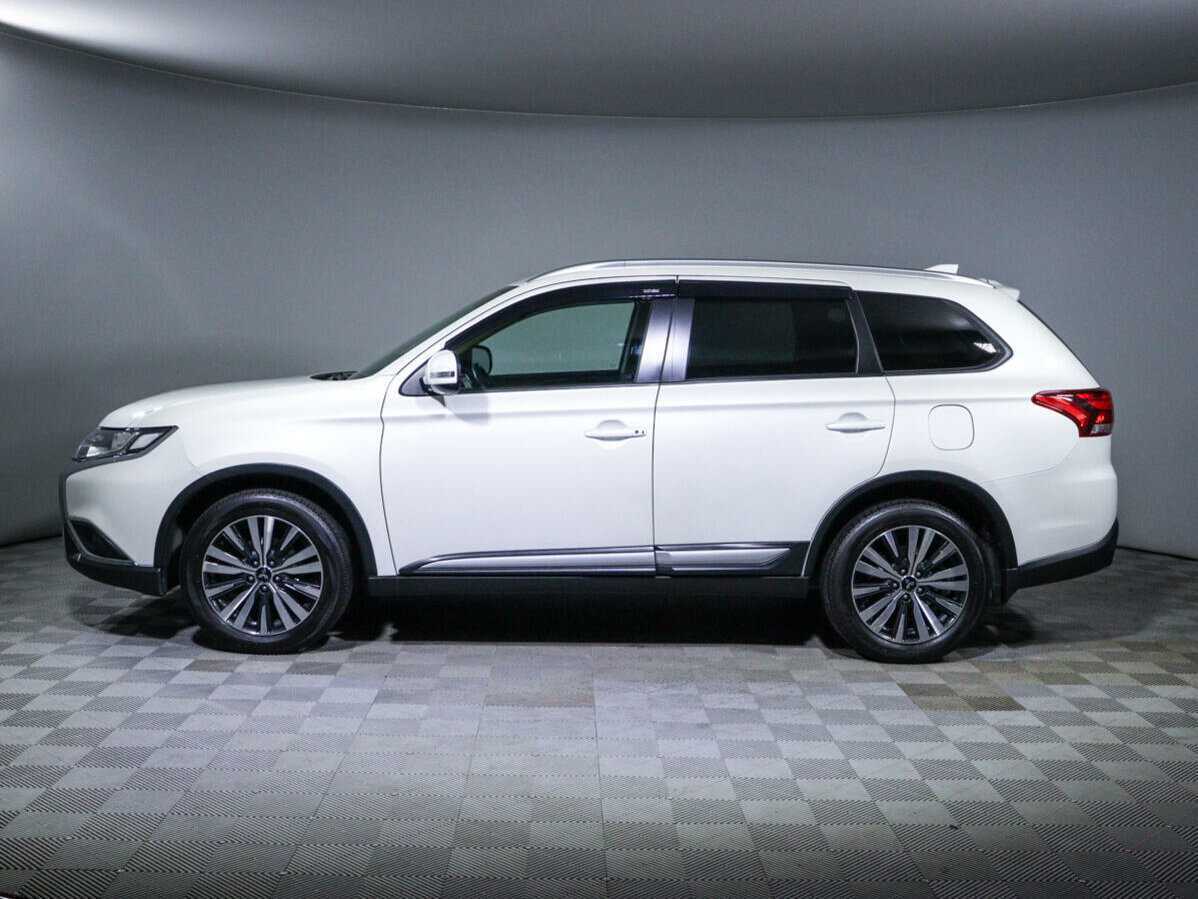 Mitsubishi Outlander, 2018 - 60 120 км. | Фото №8