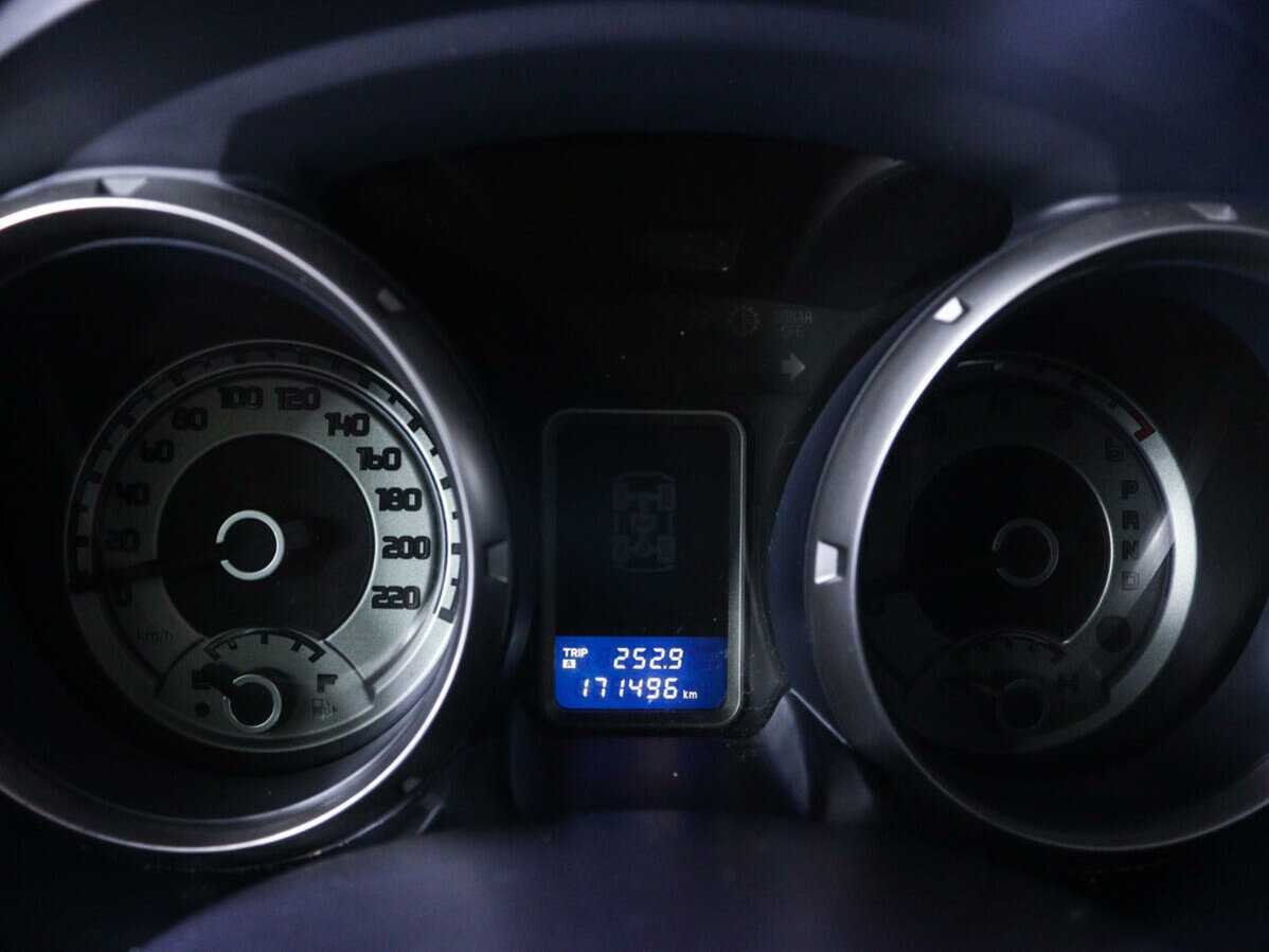 Mitsubishi Pajero, 2010 Фото №9