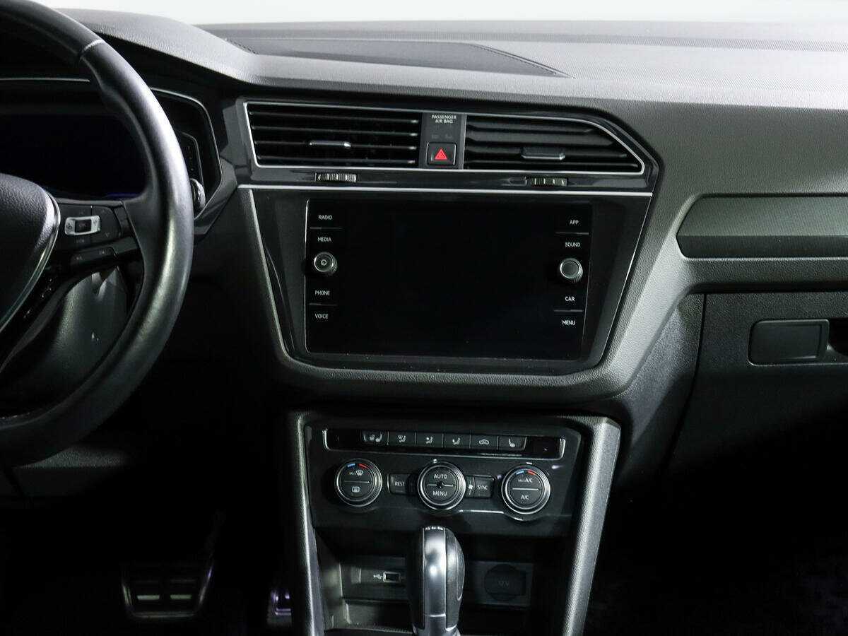 Volkswagen Tiguan, 2018 Фото №13
