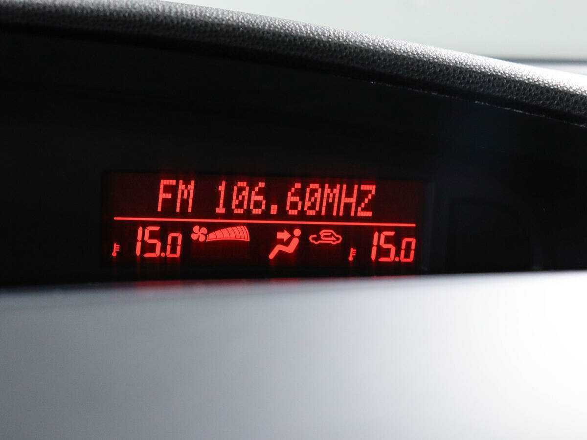 Mazda 3, 2011 Фото №19