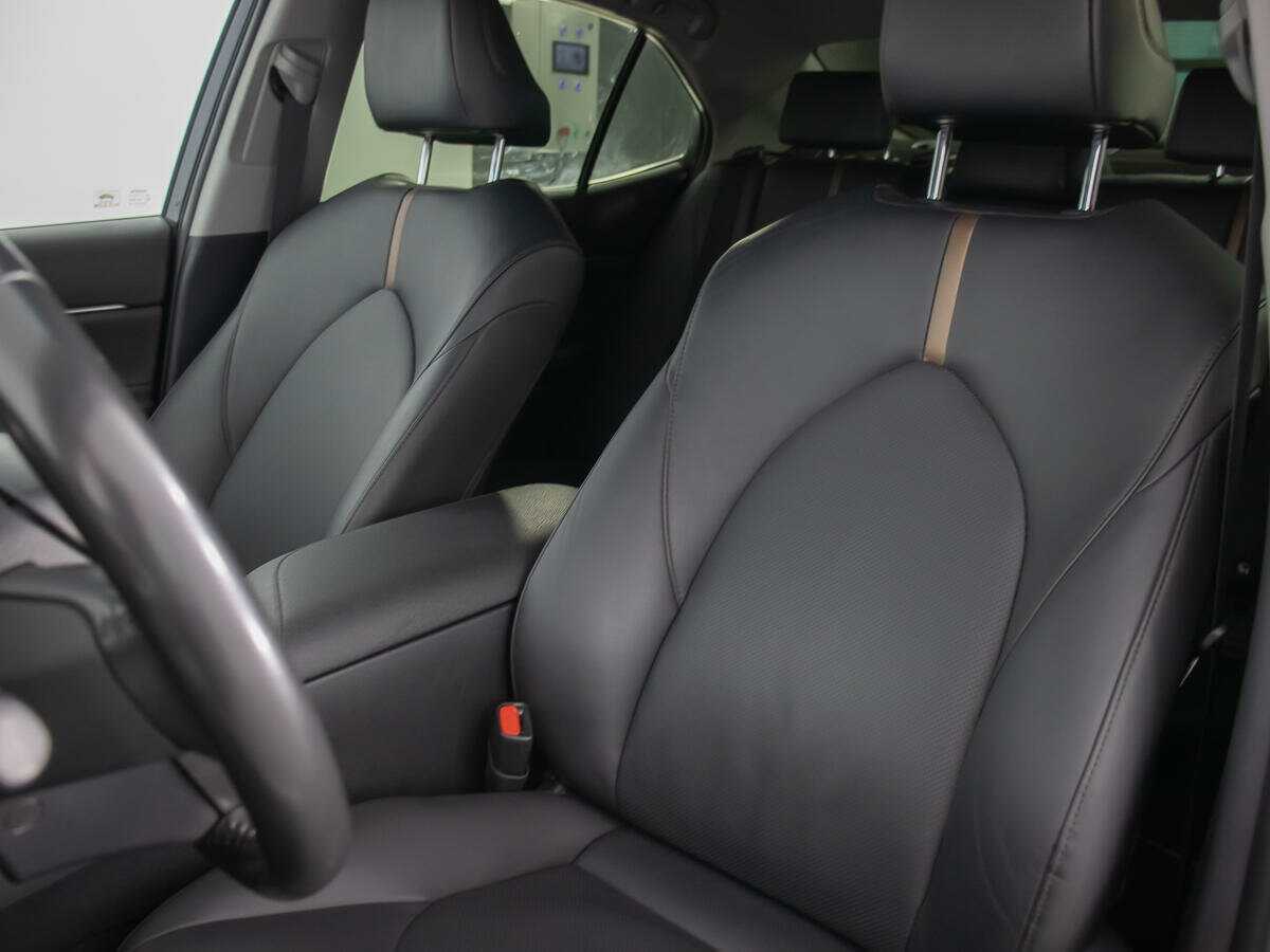 Toyota Camry, 2018 Фото №13