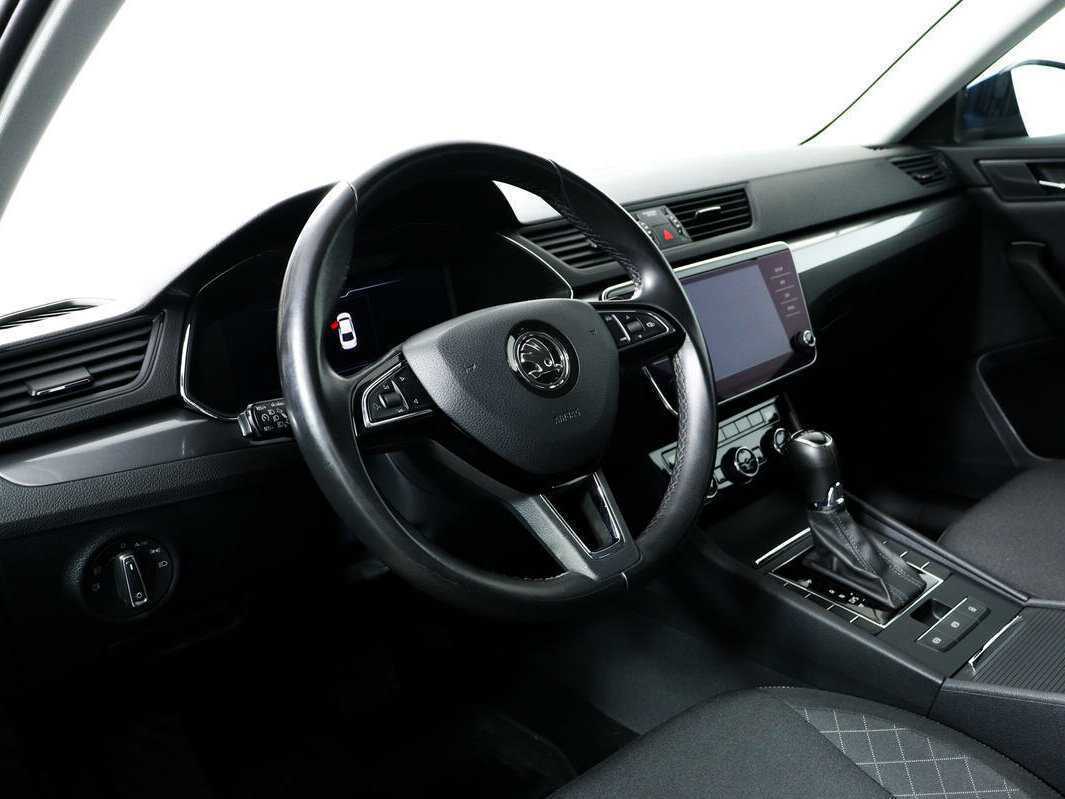 Skoda Superb, 2020 Фото №13