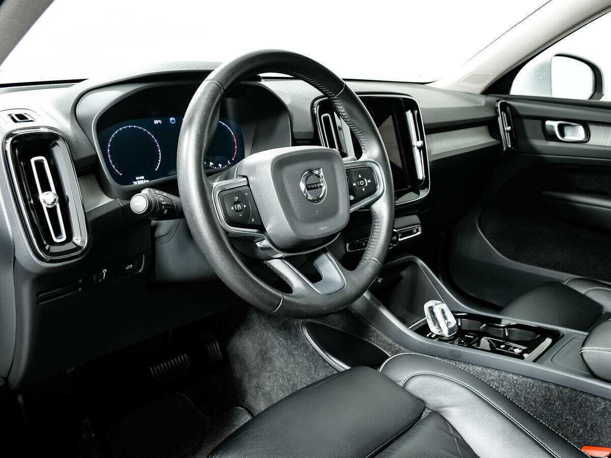 Volvo XC40, 2021 Фото №13