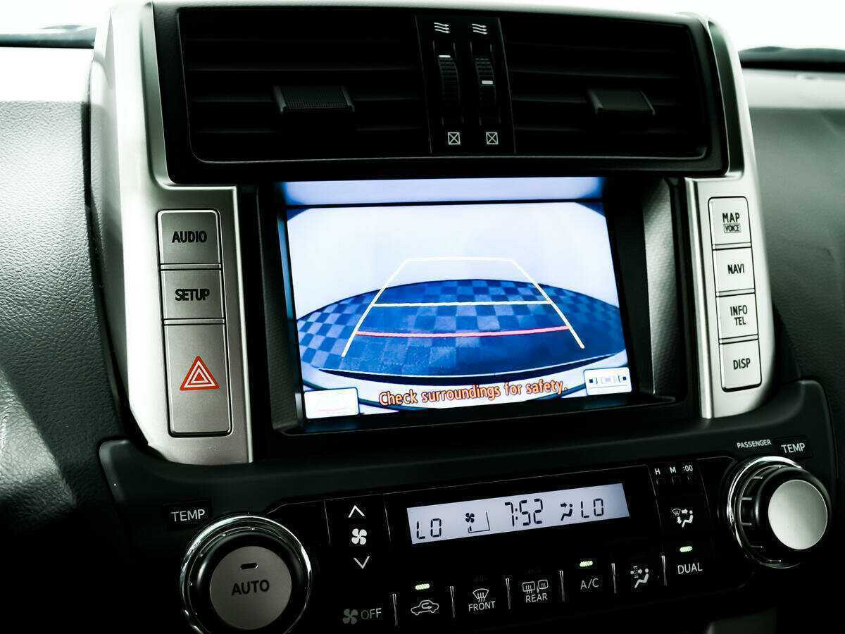 Toyota Land Cruiser Prado, 2011 Фото №15