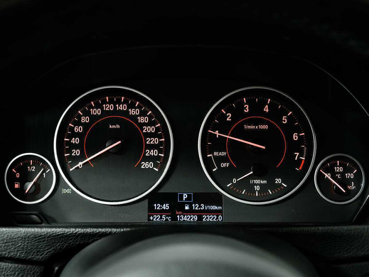 BMW 3 серии 320i xDrive, 2018 Фото №10