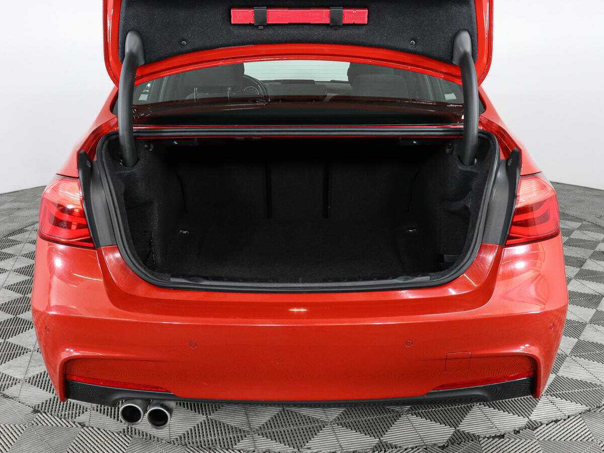 BMW 3 серии 320i xDrive, 2018 Фото №9