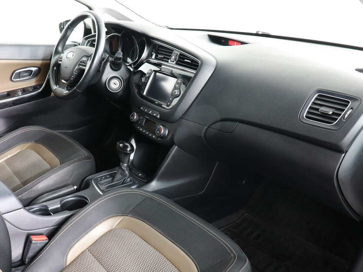 Kia Ceed, 2016 Фото №11