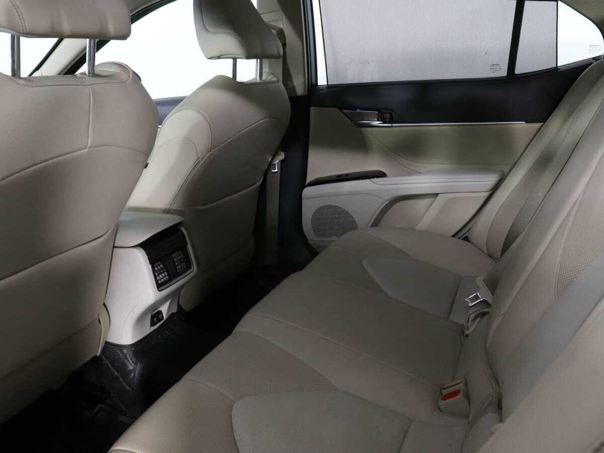Toyota Camry, 2019 Фото №12
