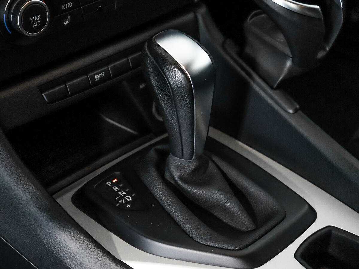 BMW X1 18i, 2014 Фото №10