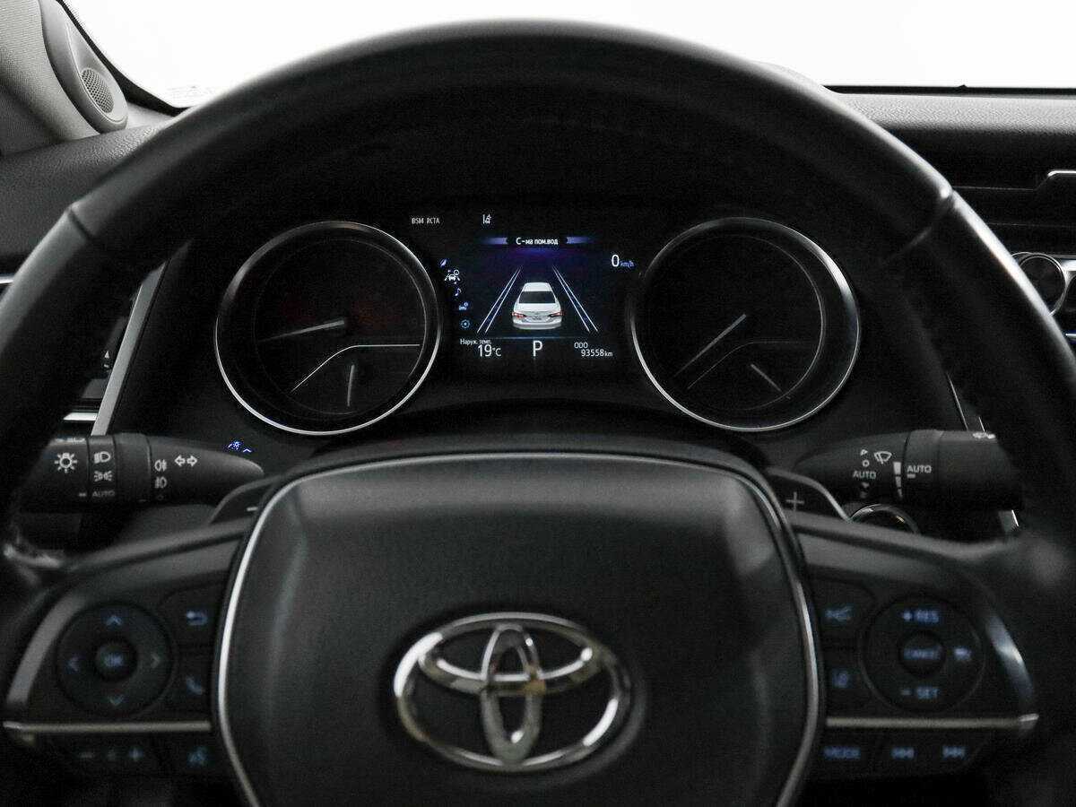 Toyota Camry, 2019 Фото №16