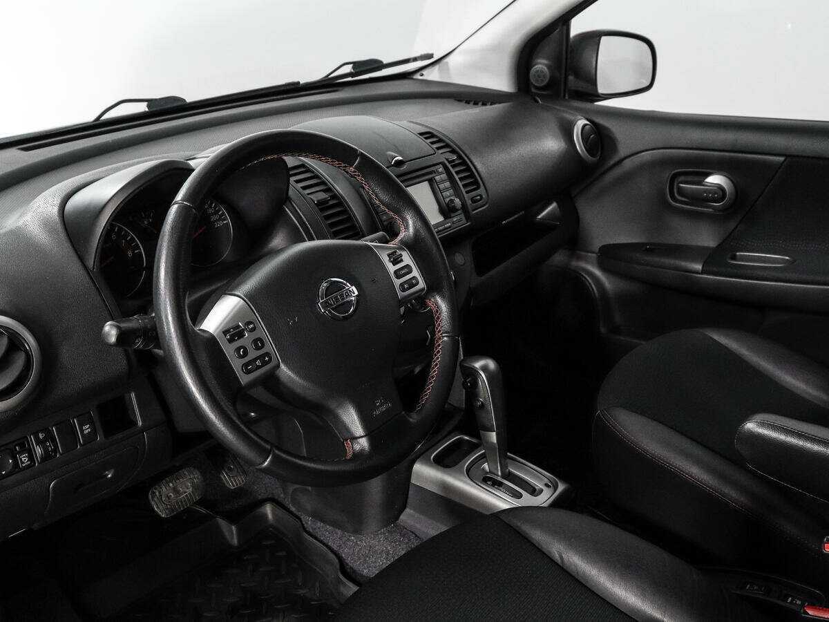 Nissan Note, 2010 Фото №7
