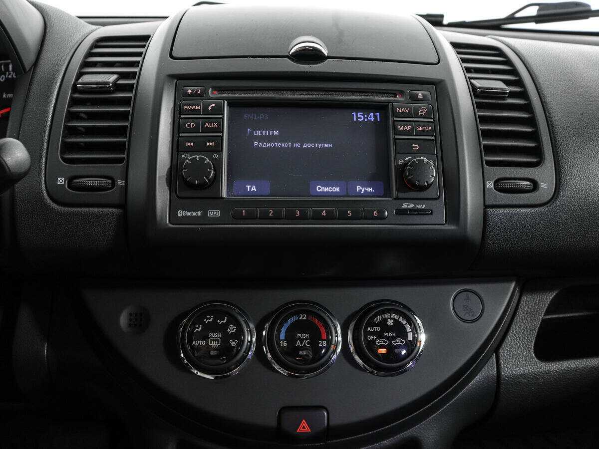 Nissan Note, 2010 Фото №11