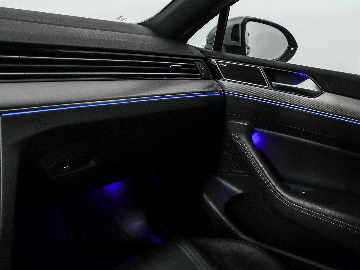 Volkswagen Passat, 2019 Фото №18