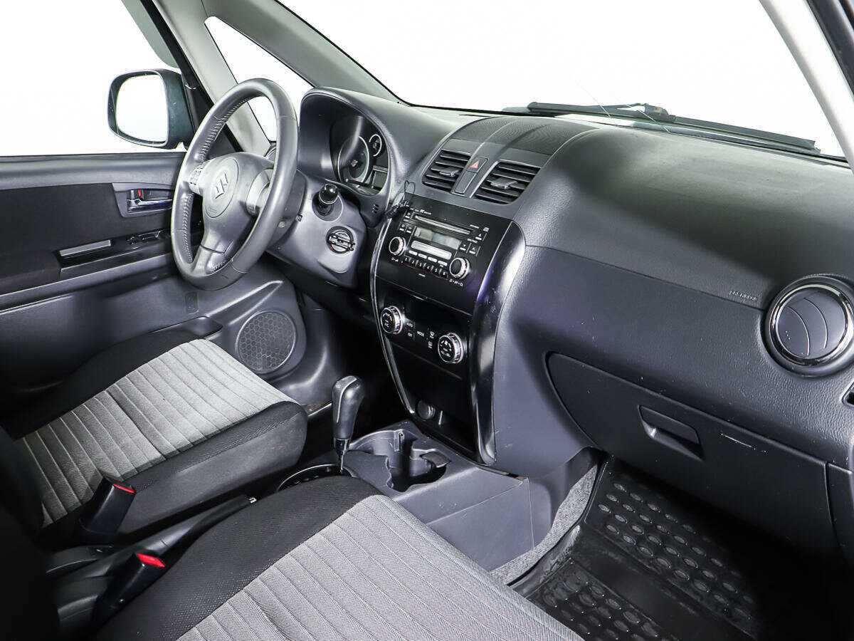 Suzuki SX4, 2010 Фото №11