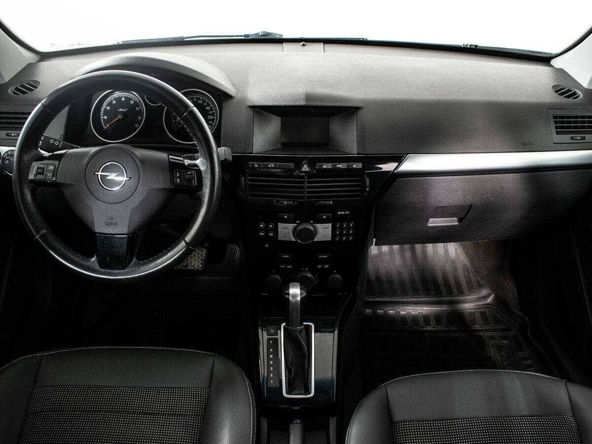 Opel Astra, 2010 Фото №11