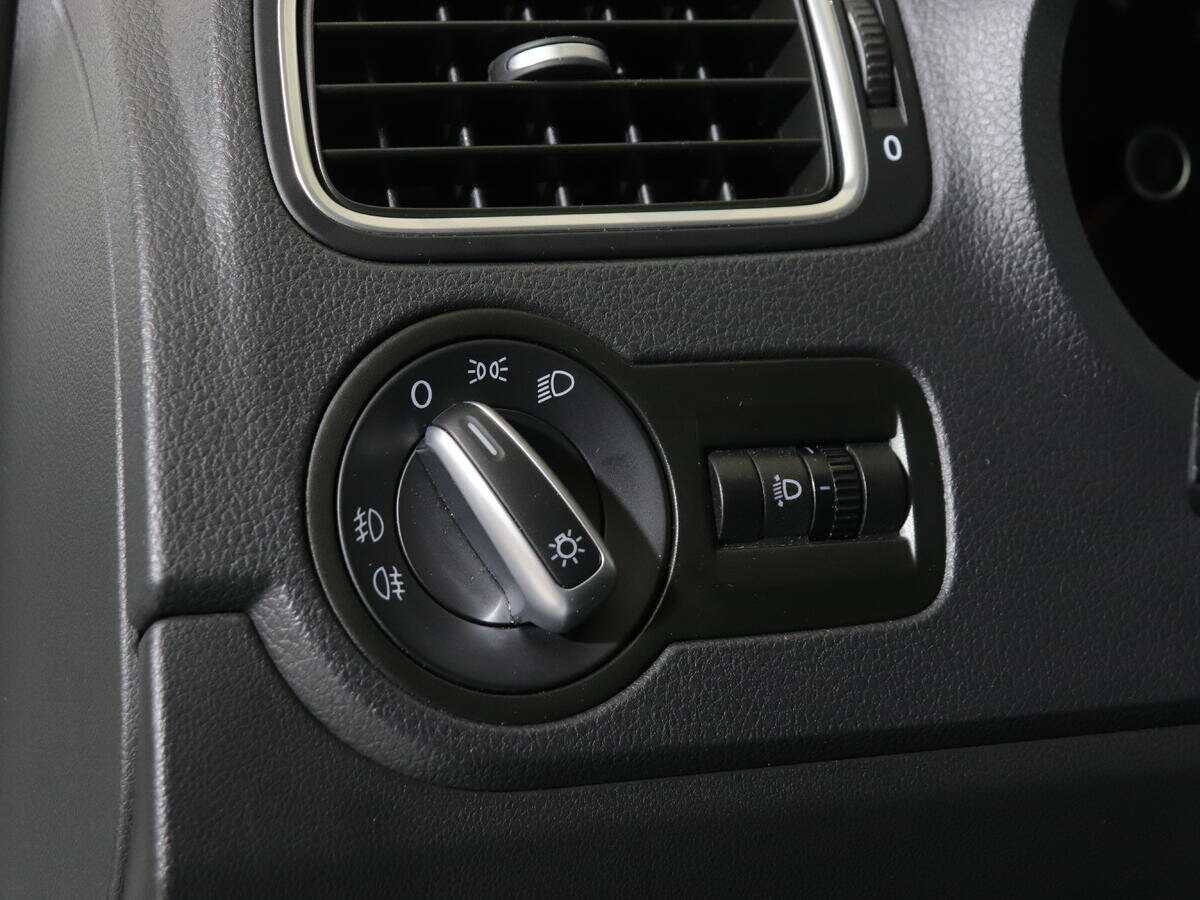 Volkswagen Polo, 2017 Фото №19