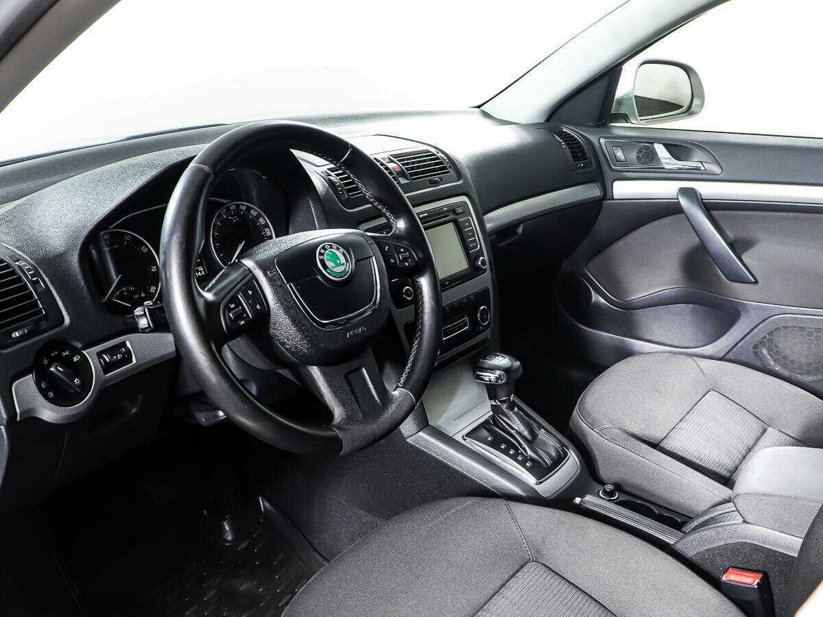 Skoda Octavia DSG7, 2011 Фото №15