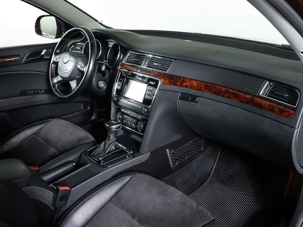 Skoda Superb, 2010 Фото №12