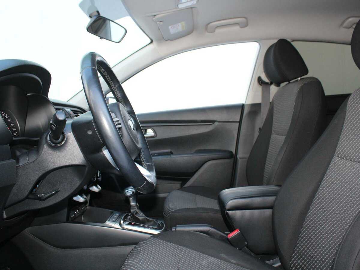 Kia Rio, 2018 Фото №10