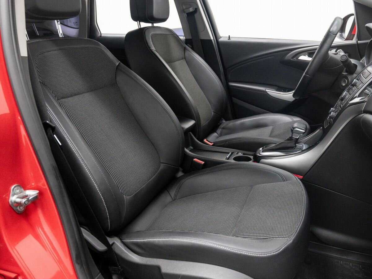 Opel Astra, 2013 - 121 000 км. | Фото №8