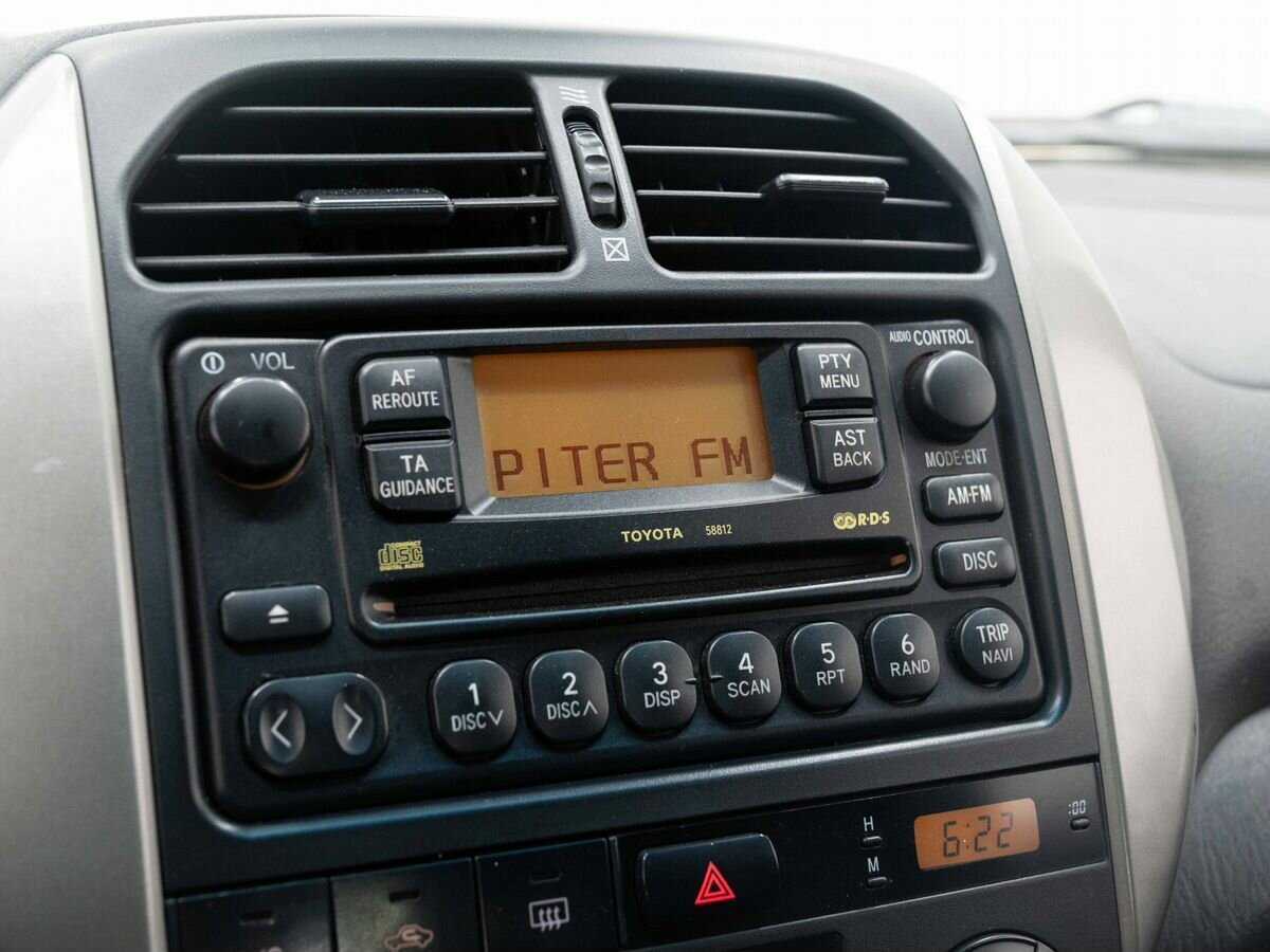 Toyota RAV4, 2004 Фото №15