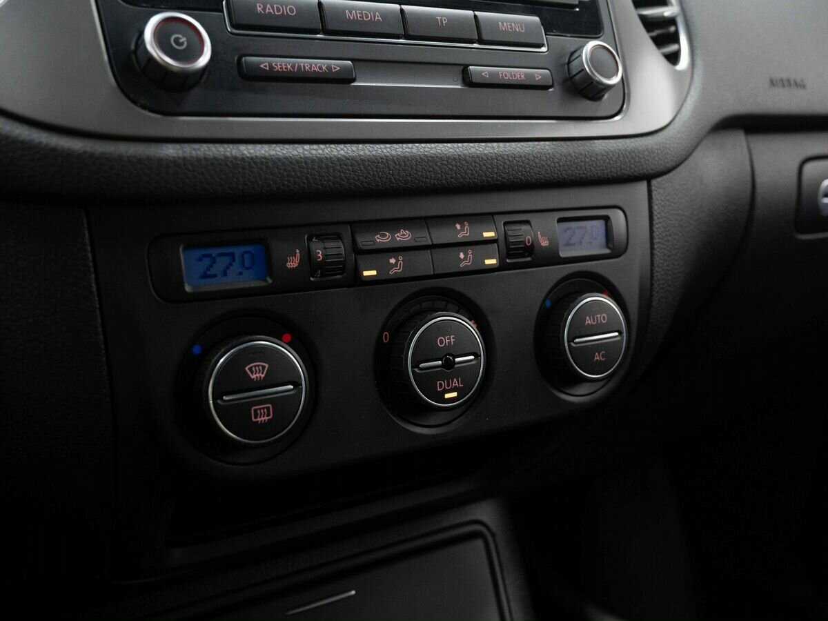 Volkswagen Tiguan, 2009 Фото №18