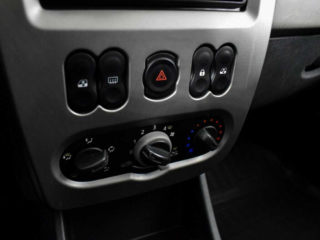 Renault Sandero, 2011 Фото №13