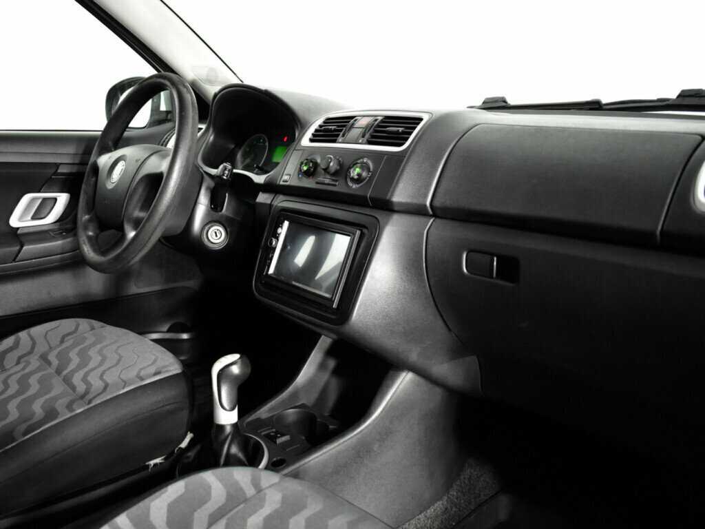 Skoda Fabia, 2009 Фото №9
