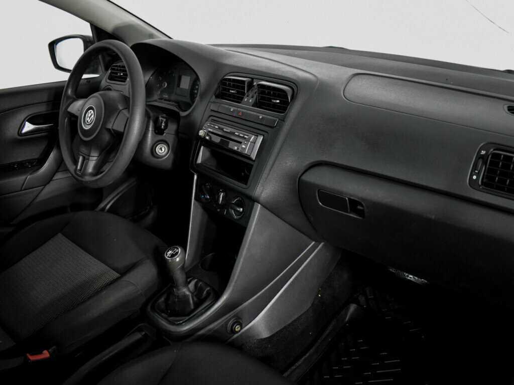 Volkswagen Polo, 2011 Фото №11