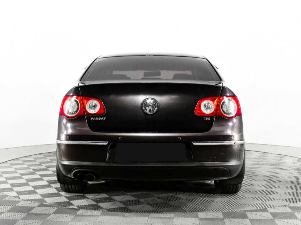 Volkswagen Passat, 2010 - 228 000 км. | Фото №6