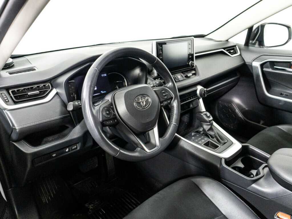 Toyota RAV4, 2021 Фото №11