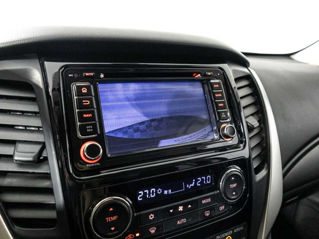 Mitsubishi Pajero Sport, 2016 Фото №18