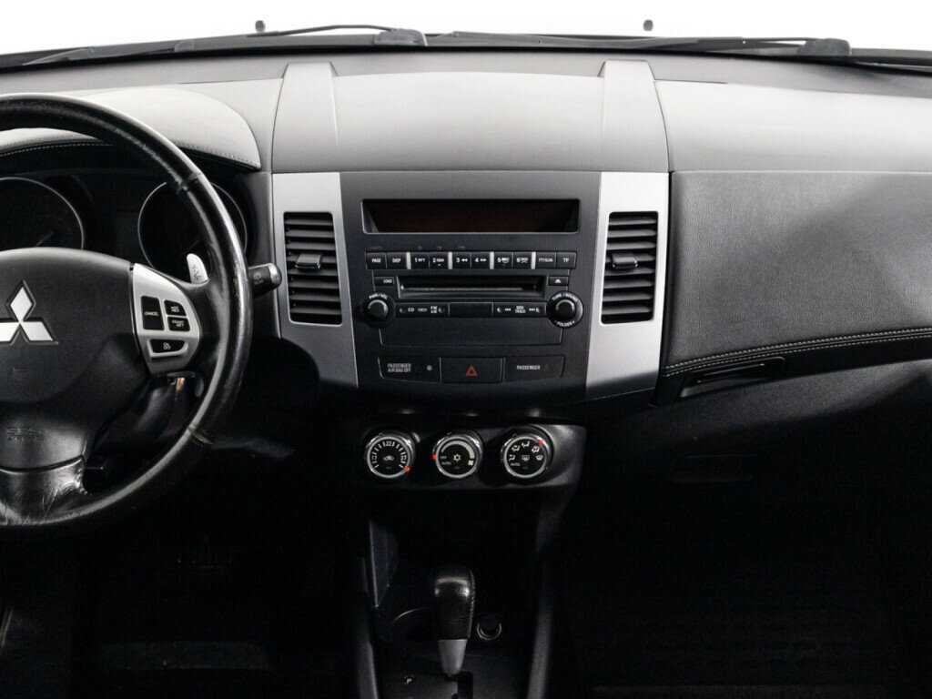 Mitsubishi Outlander, 2011 Фото №14