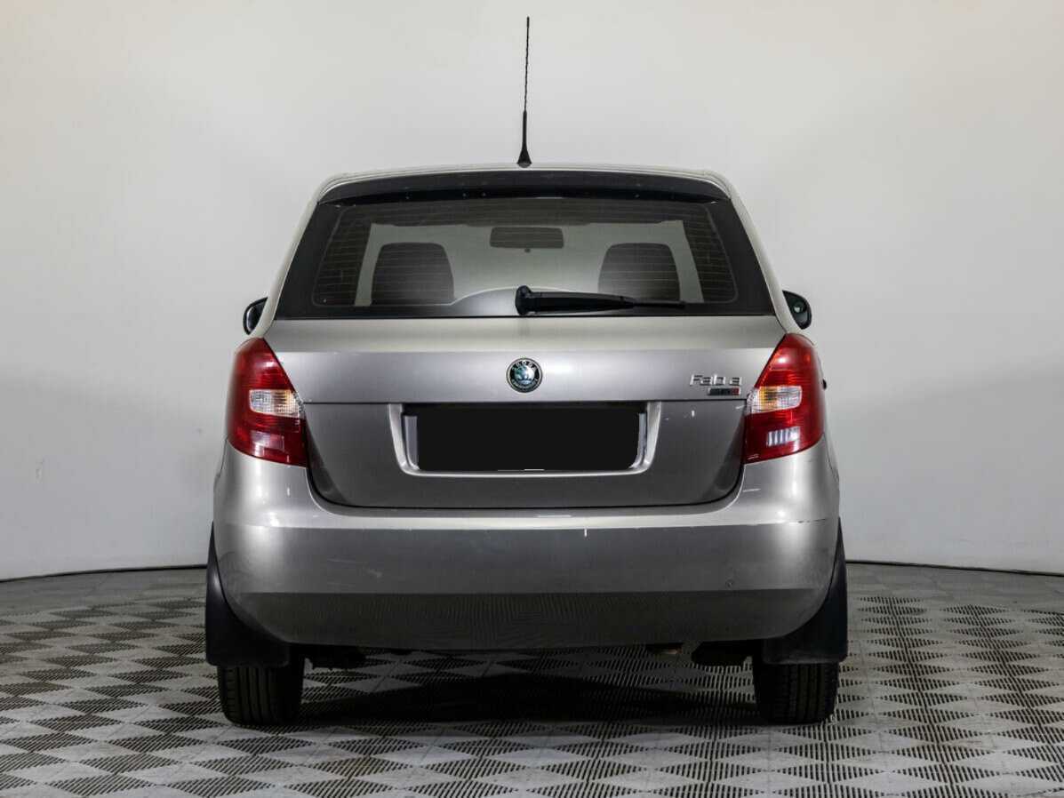 Skoda Fabia, 2011 Фото №6