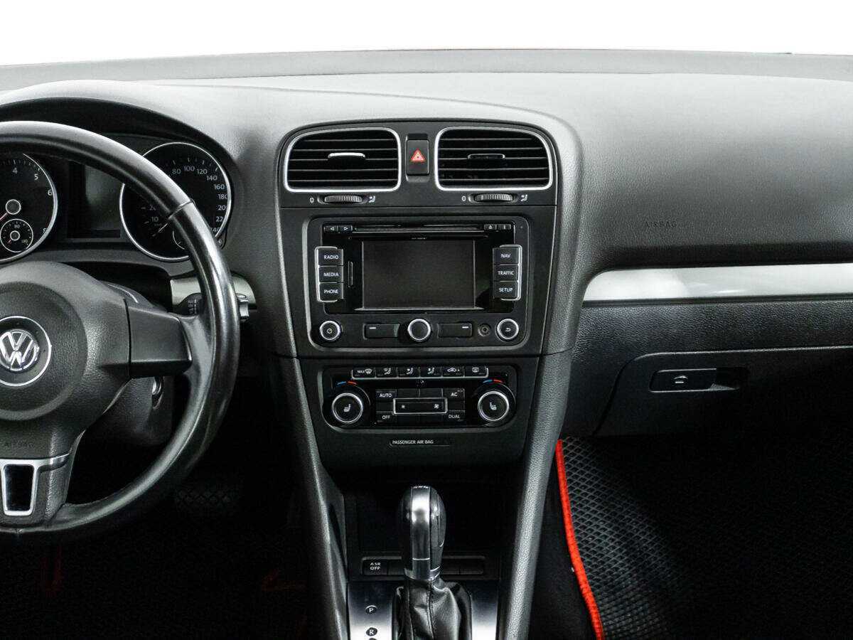 Volkswagen Golf, 2011 Фото №12