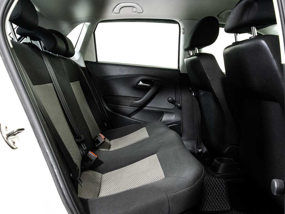 Volkswagen Polo, 2010 Фото №13