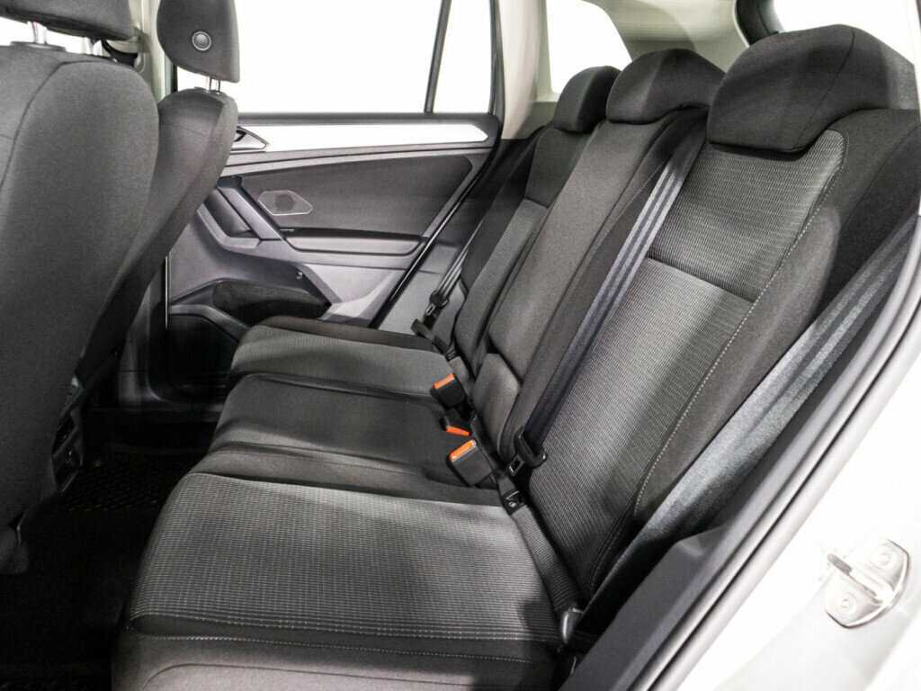 Volkswagen Tiguan, 2021 Фото №10