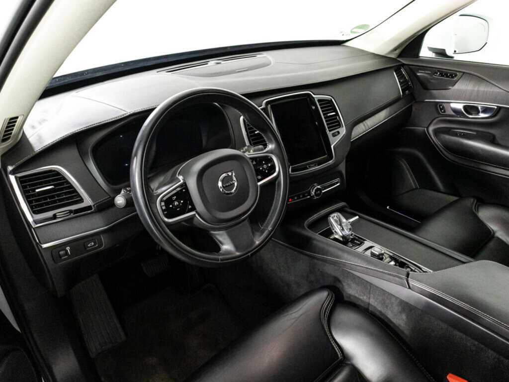 Volvo XC90 B5, 2020 Фото №11