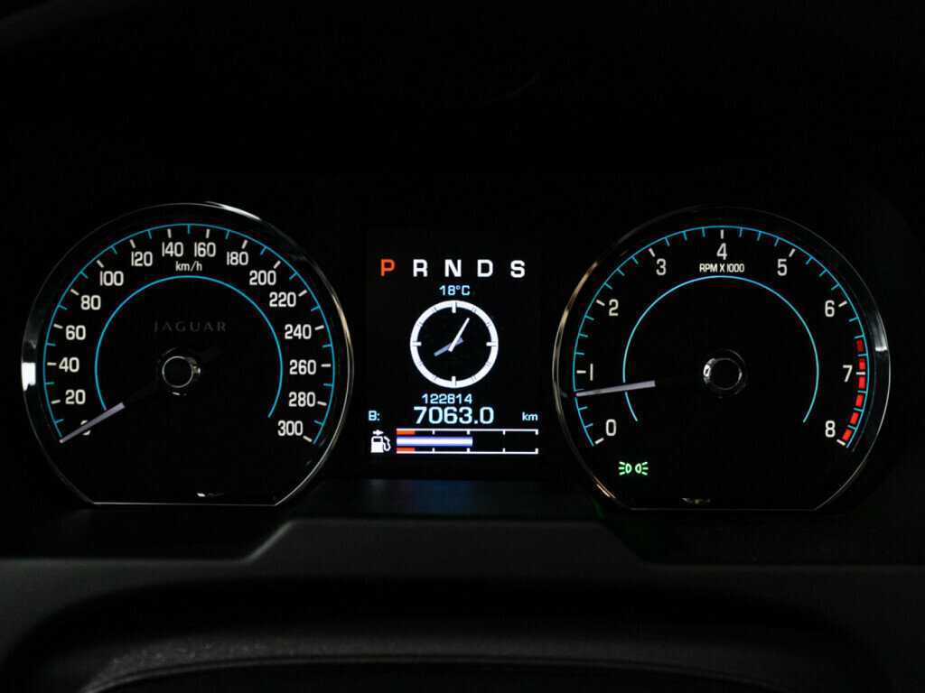 Jaguar XF, 2012 Фото №12