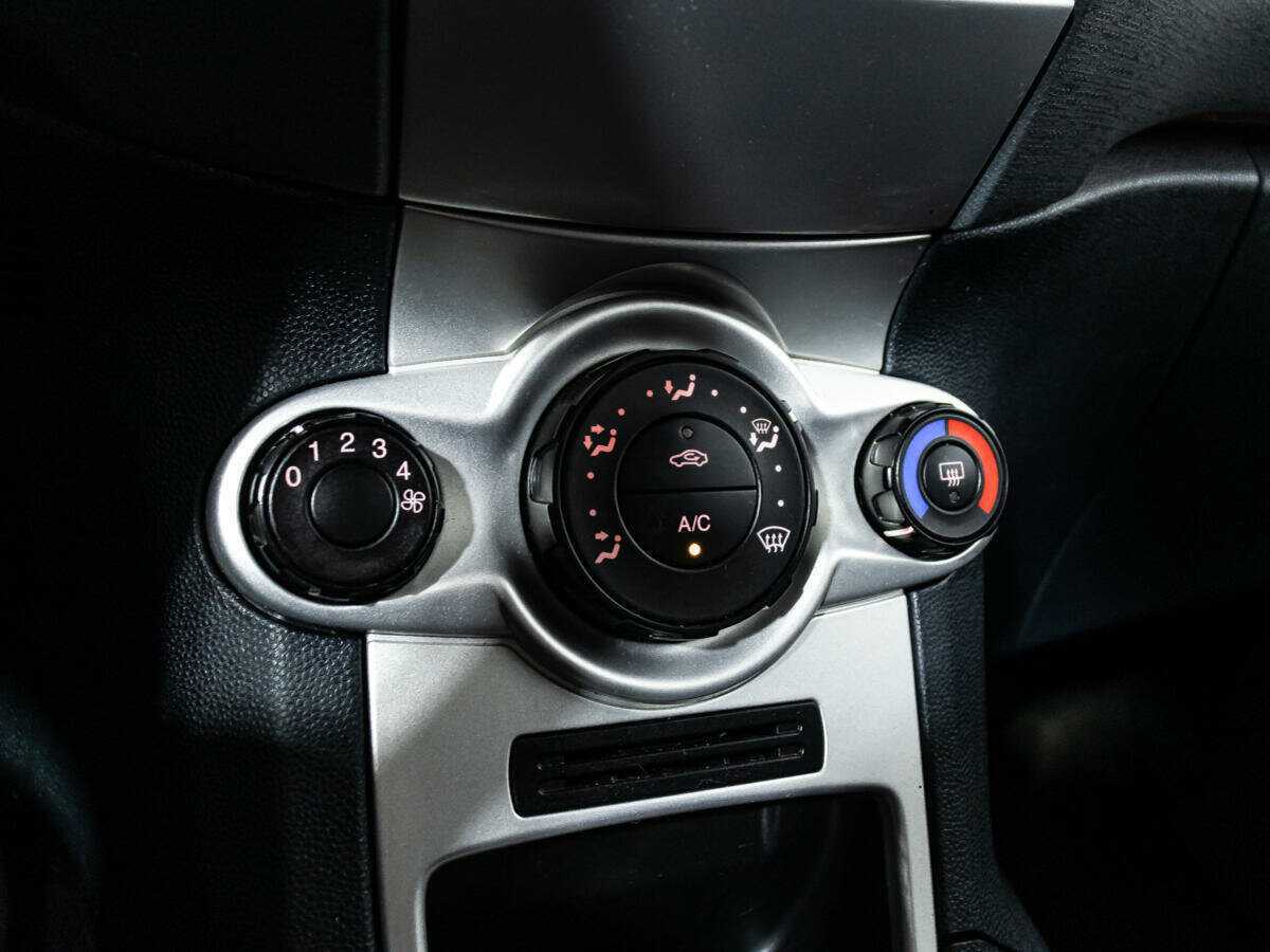 Ford Fiesta, 2008 Фото №15