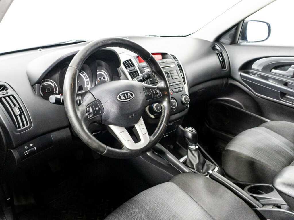 Kia Ceed, 2010 Фото №11