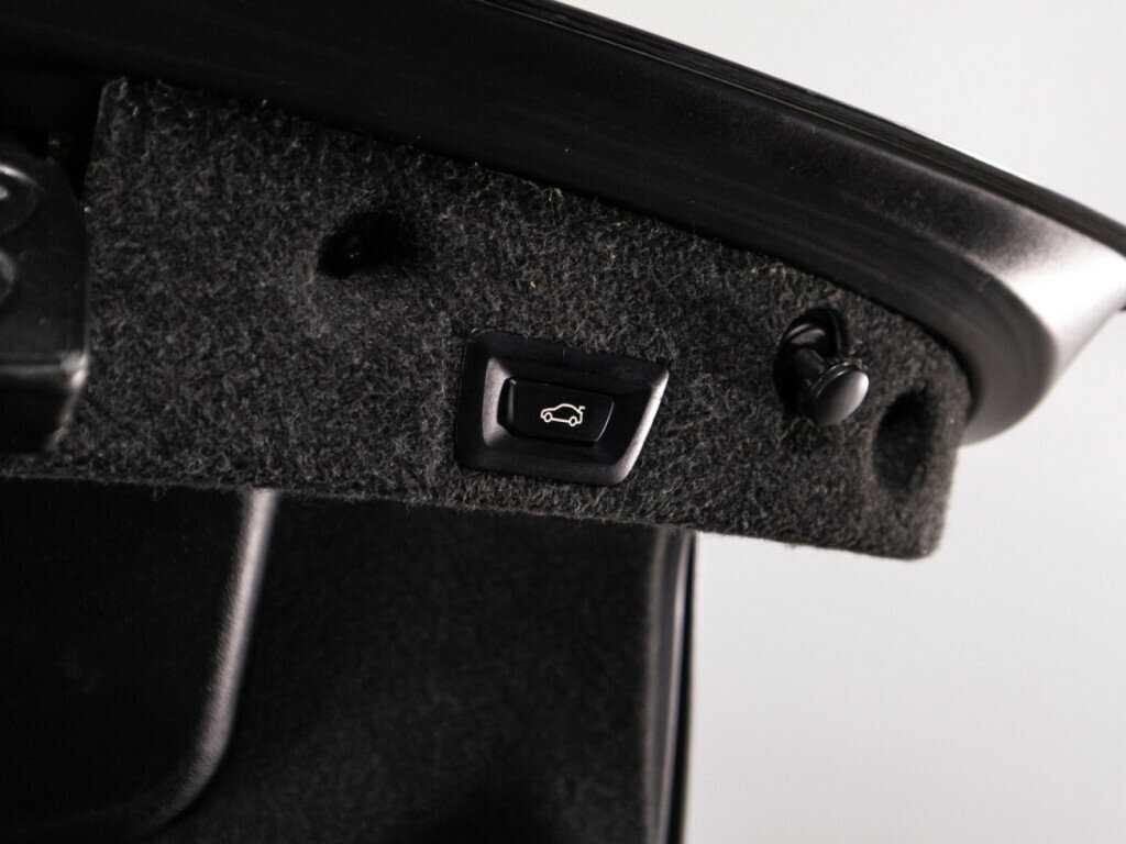 BMW 5 серии 528i, 2012 Фото №16