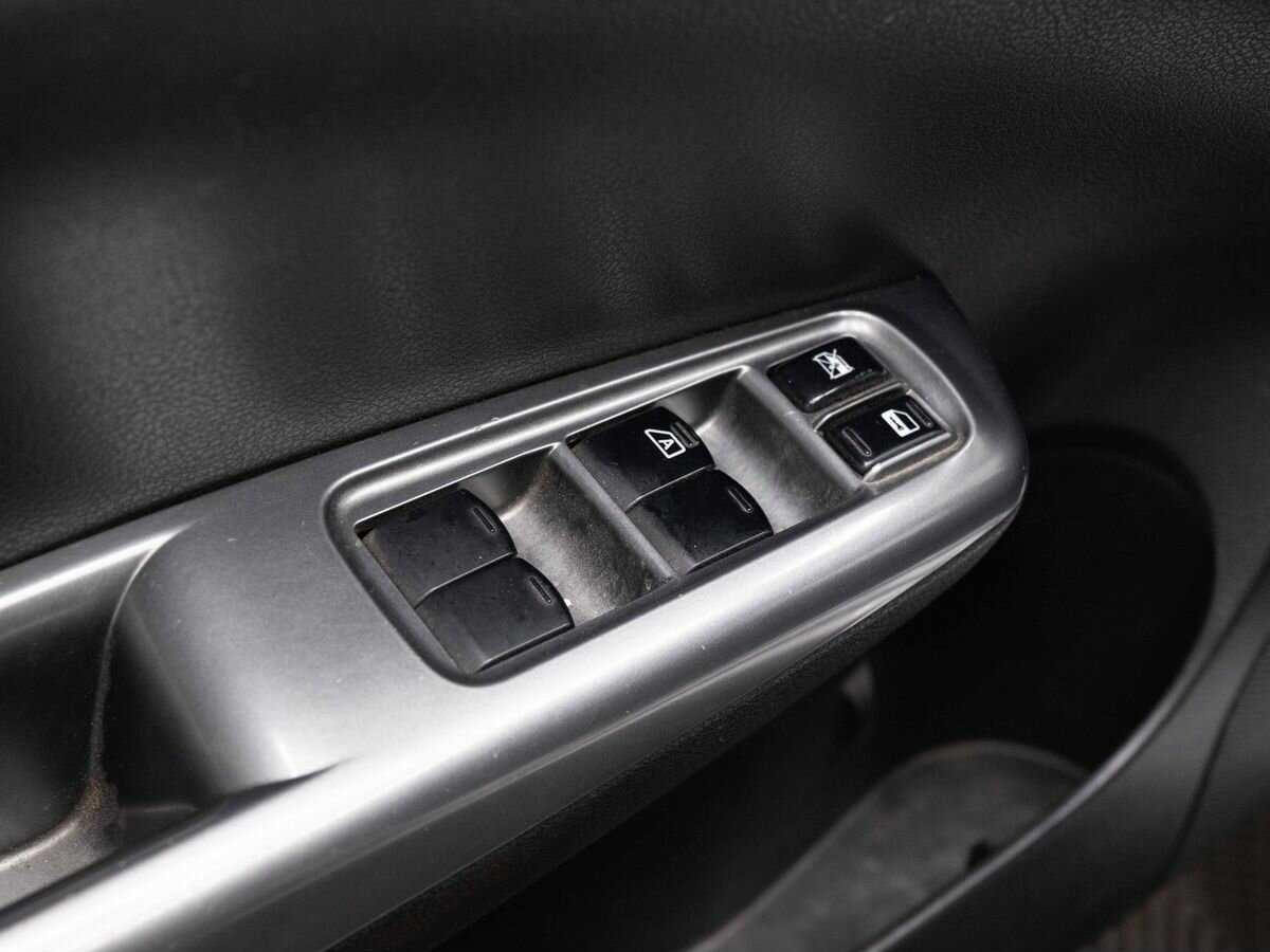 Subaru Impreza XV, 2010 Фото №17