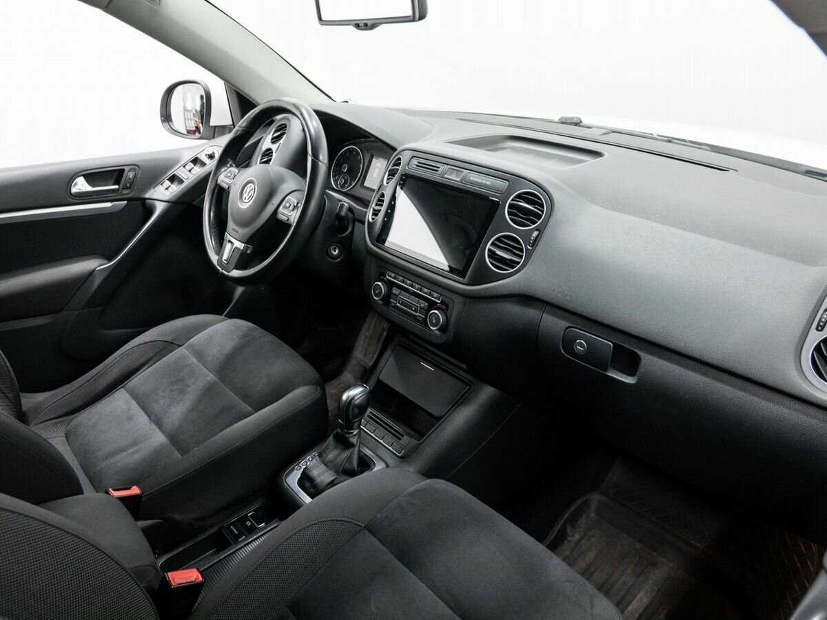 Volkswagen Tiguan, 2011 Фото №8