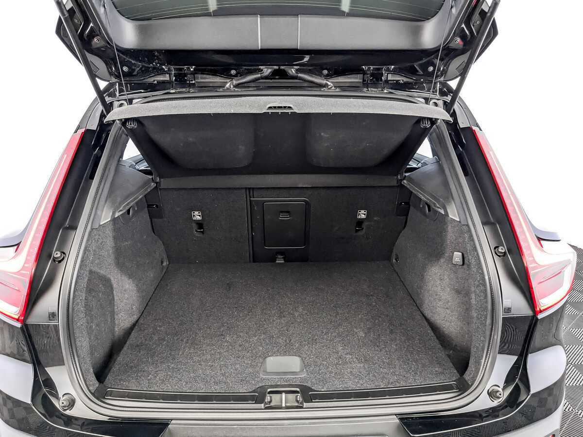 Volvo XC40, 2021 Фото №10